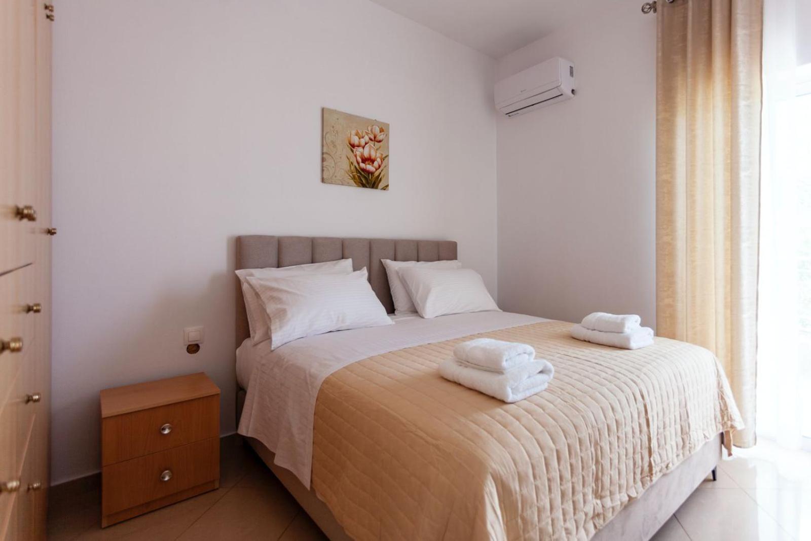 Zacharias Apartments Himare Exterior foto