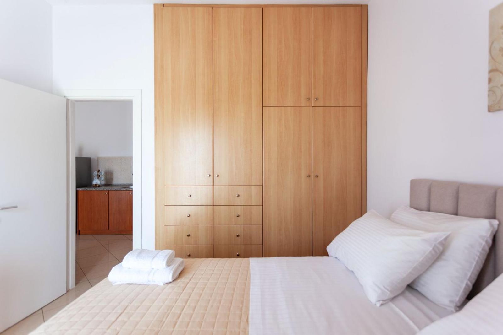 Zacharias Apartments Himare Exterior foto