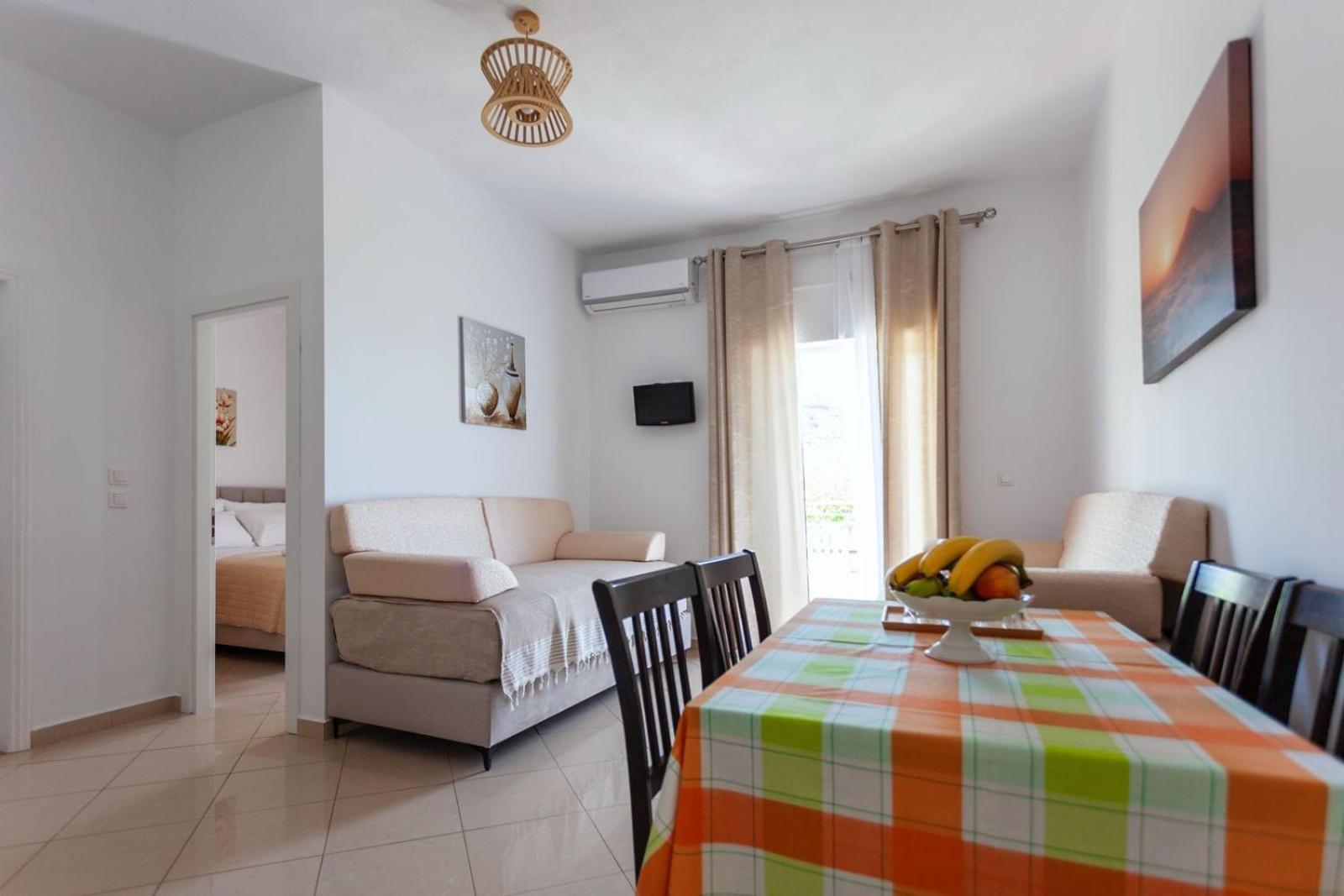 Zacharias Apartments Himare Exterior foto