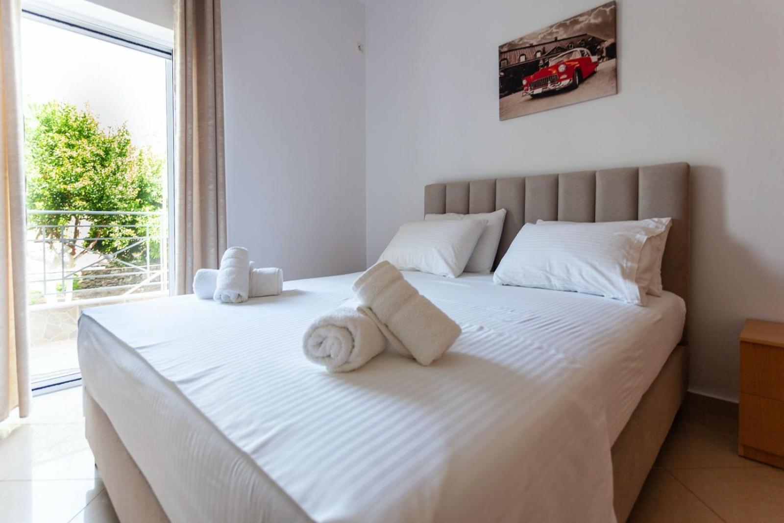 Zacharias Apartments Himare Exterior foto