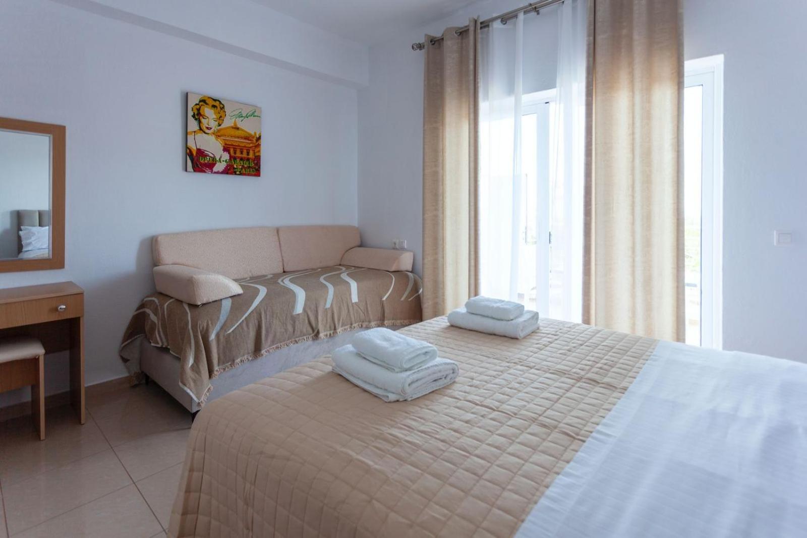 Zacharias Apartments Himare Exterior foto