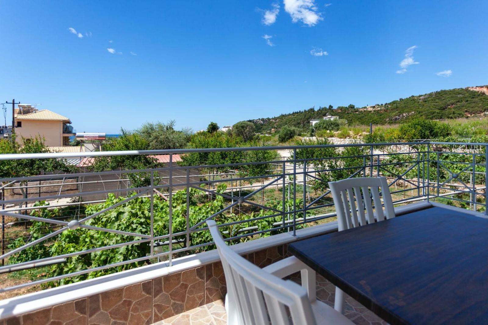 Zacharias Apartments Himare Exterior foto