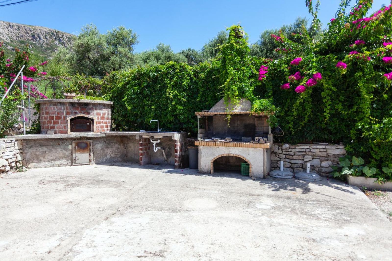 Zacharias Apartments Himare Exterior foto